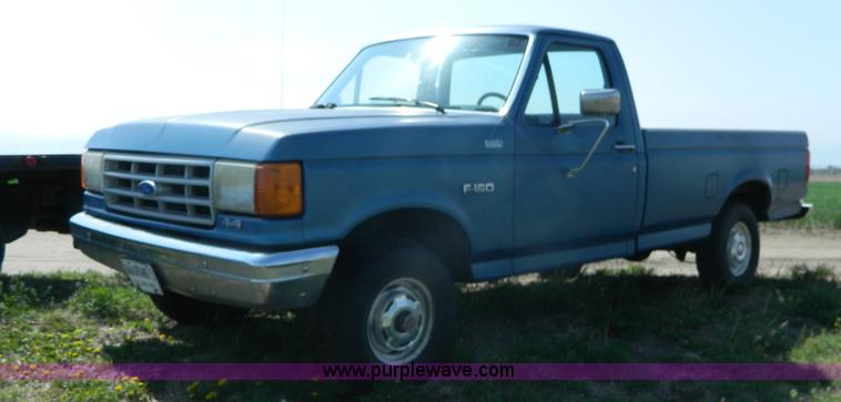 image for item K8067 1991 Ford F150 pickup truck