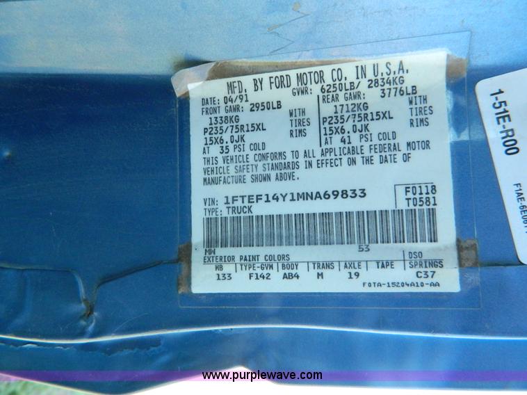 image for item K8067 1991 Ford F150 pickup truck