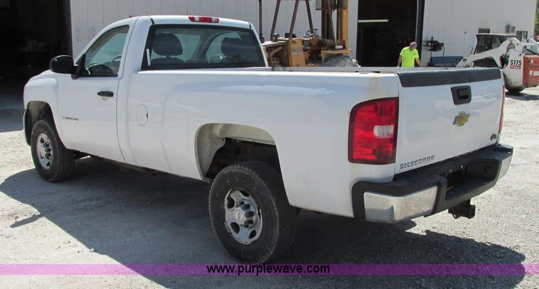 image for item R9277 2008 Chevrolet Silverado 2500HD pickup truck