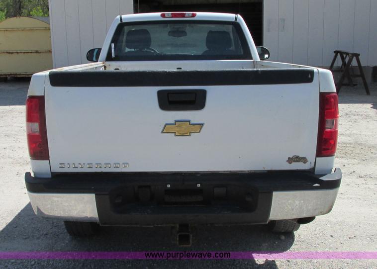 image for item R9277 2008 Chevrolet Silverado 2500HD pickup truck