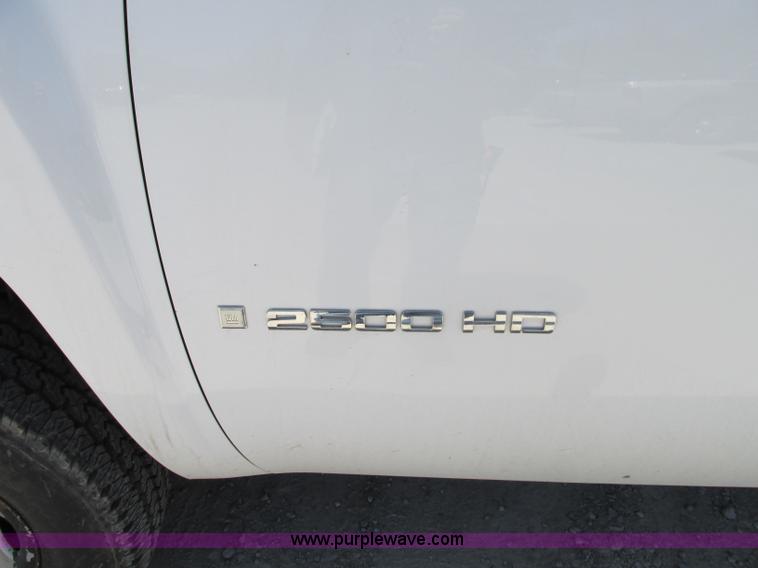 image for item R9277 2008 Chevrolet Silverado 2500HD pickup truck