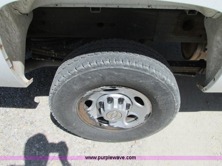 image for item R9277 2008 Chevrolet Silverado 2500HD pickup truck
