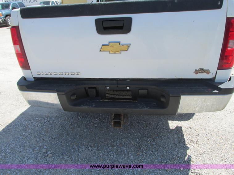 image for item R9277 2008 Chevrolet Silverado 2500HD pickup truck