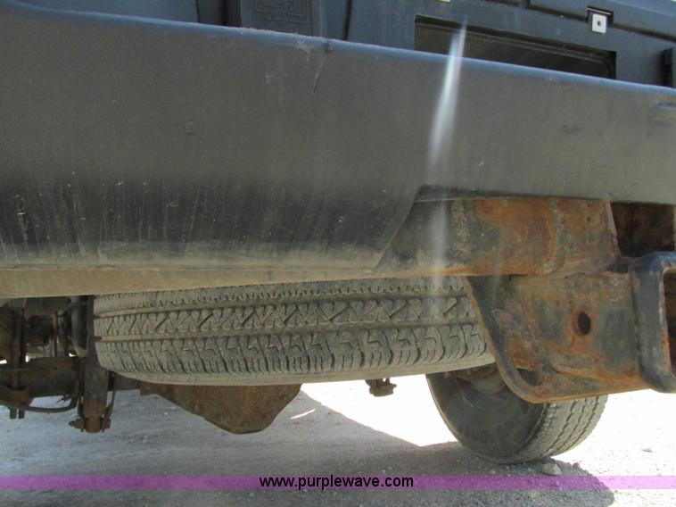 image for item R9277 2008 Chevrolet Silverado 2500HD pickup truck