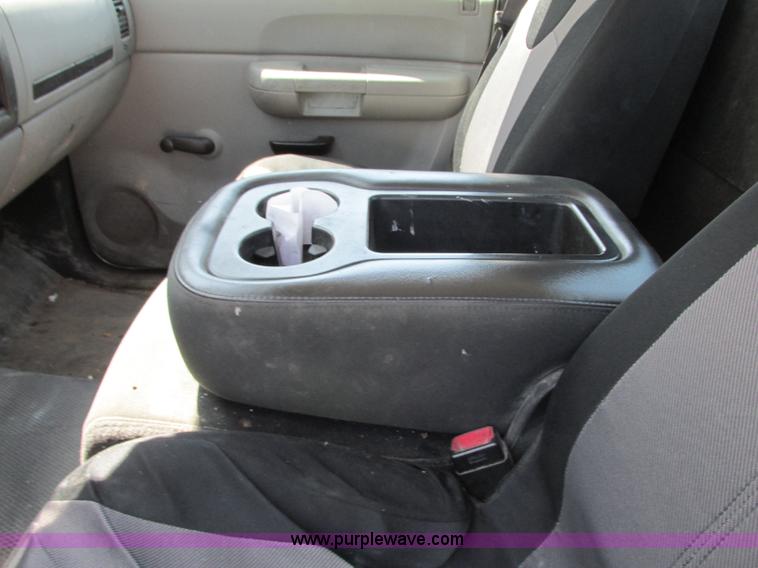 image for item R9277 2008 Chevrolet Silverado 2500HD pickup truck