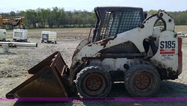 image for item Z9484 2003 Bobcat S185 skid steer