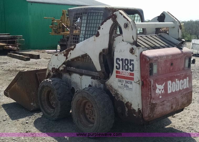image for item Z9484 2003 Bobcat S185 skid steer