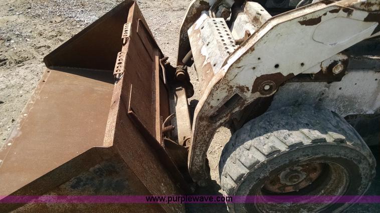 image for item Z9484 2003 Bobcat S185 skid steer