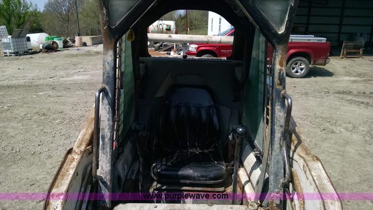 image for item Z9484 2003 Bobcat S185 skid steer