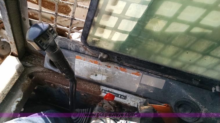 image for item Z9484 2003 Bobcat S185 skid steer