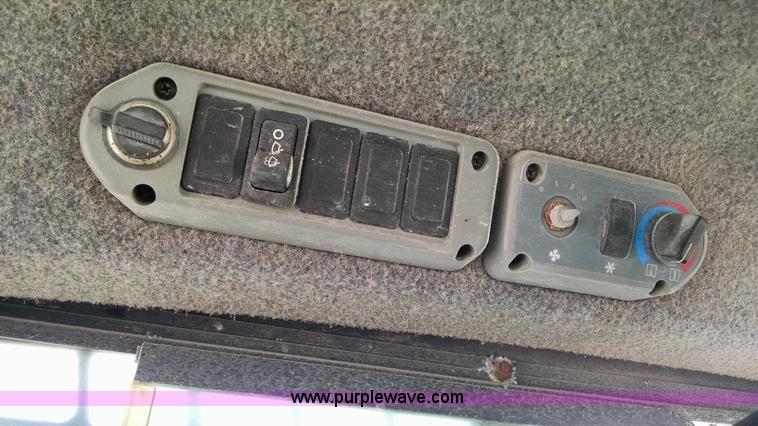 image for item Z9484 2003 Bobcat S185 skid steer