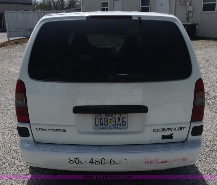 image for item Z9499 2005 Chevrolet Venture Cargo van