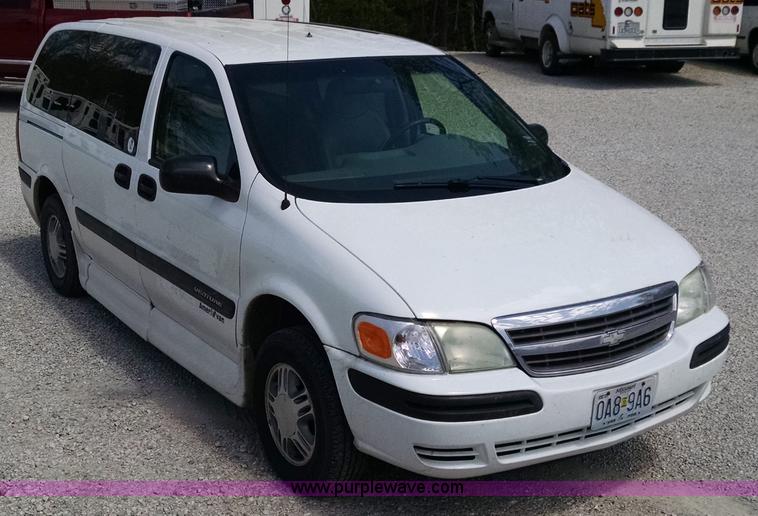 image for item Z9499 2005 Chevrolet Venture Cargo van
