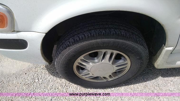 image for item Z9499 2005 Chevrolet Venture Cargo van