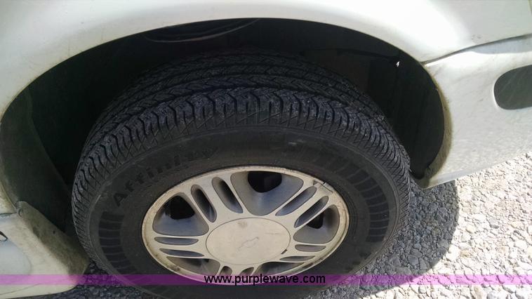 image for item Z9499 2005 Chevrolet Venture Cargo van