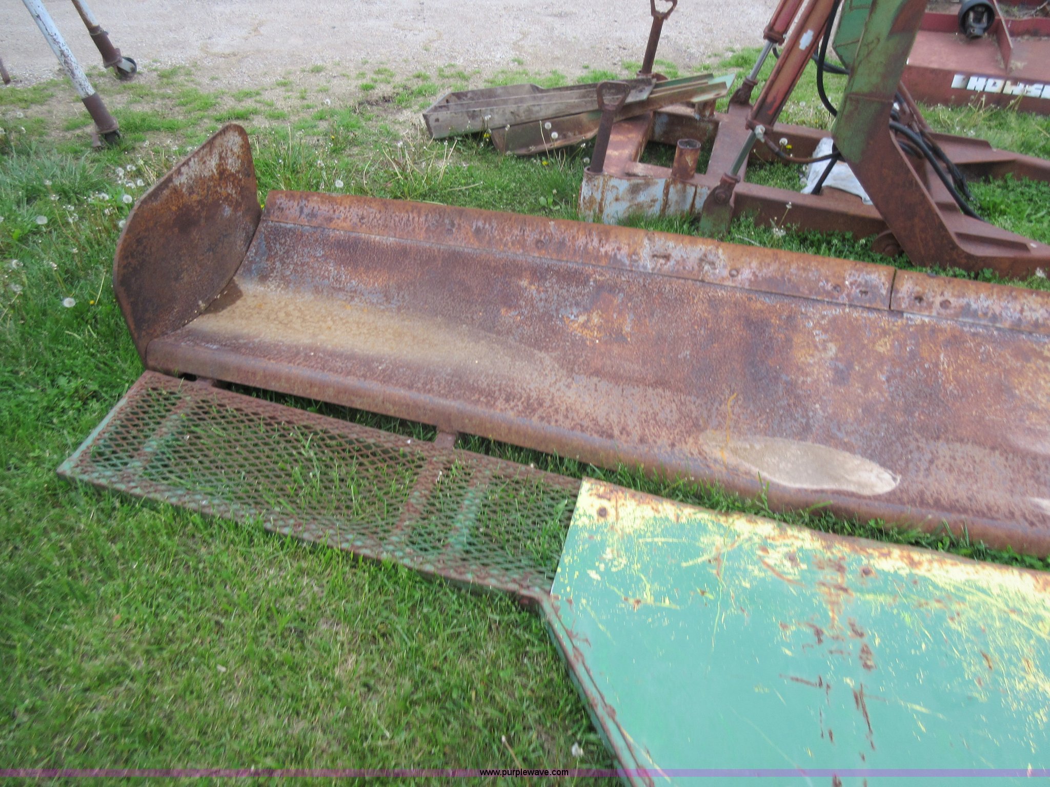 Silage blade in Girard , KS Item G6579 sold Purple Wave