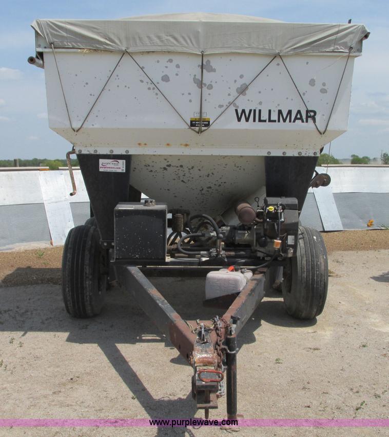Willmar UT57 fertilizer tender trailer in Adrian, MO Item B2929 sold