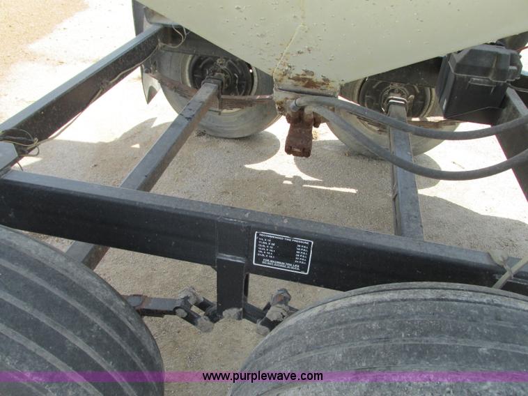 image for item B2929 Willmar UT57 fertilizer tender trailer
