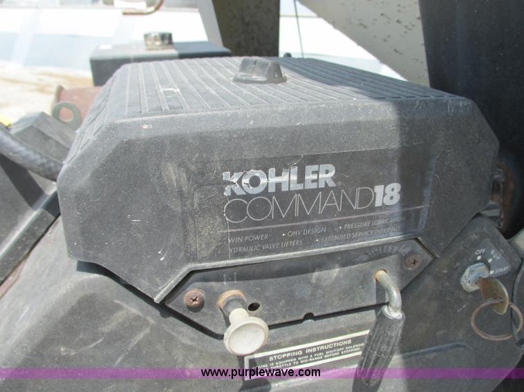 image for item B2929 Willmar UT57 fertilizer tender trailer