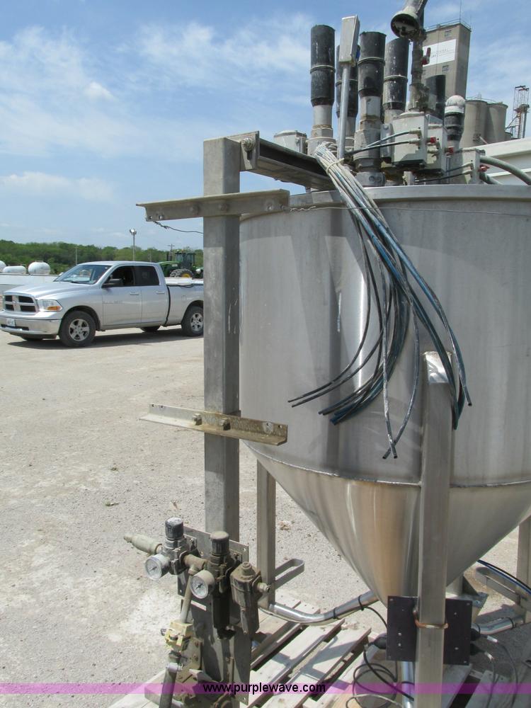 image for item B2930 Chemical hopper scales