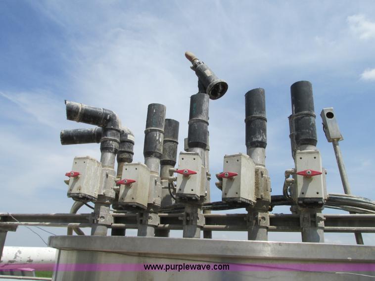 image for item B2930 Chemical hopper scales