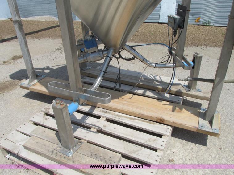 image for item B2930 Chemical hopper scales