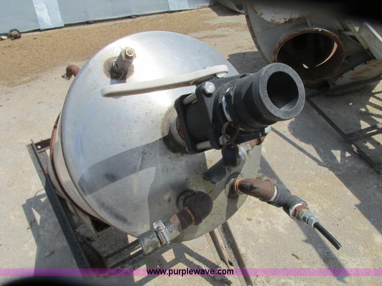 image for item B2932 60 gallon stainless steel foam marker tank