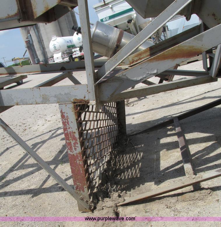 image for item B2933 Grain leg distributor