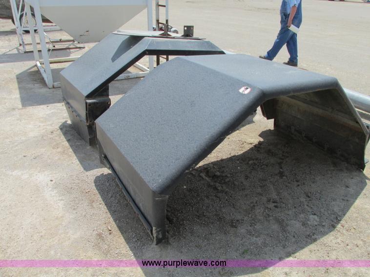 image for item B2934 (2) Case fertilizer truck fenders
