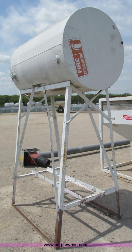 image for item B2937 Gravity bulk fuel tank