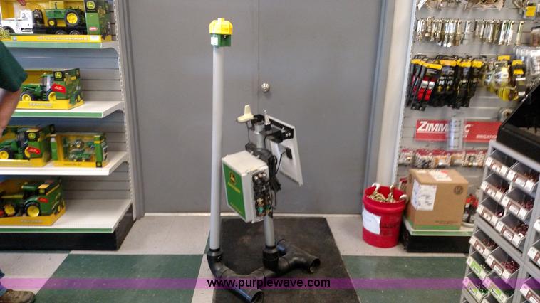 image for item D1488 John Deere field connect moisture sensing probe and solar powered cell