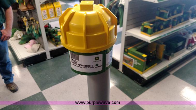 image for item D1488 John Deere field connect moisture sensing probe and solar powered cell