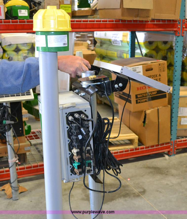 image for item D1490 John Deere field connect moisture sensing probe and solar powered cell