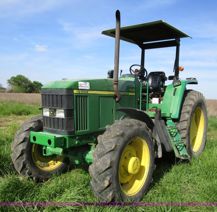 image for item D2426 2000 John Deere 6605 tractor