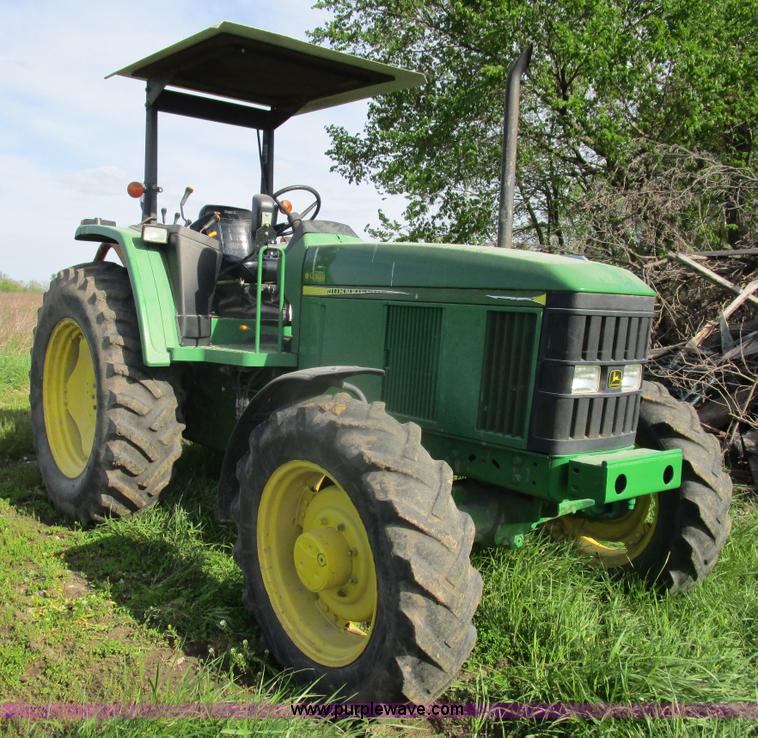 image for item D2426 2000 John Deere 6605 tractor