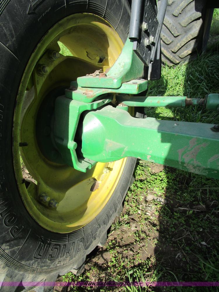 image for item D2426 2000 John Deere 6605 tractor