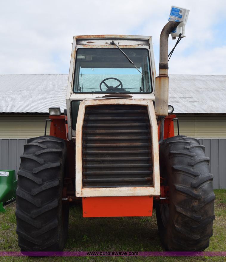 image for item E6354 1976 Case 2470 4WD tractor