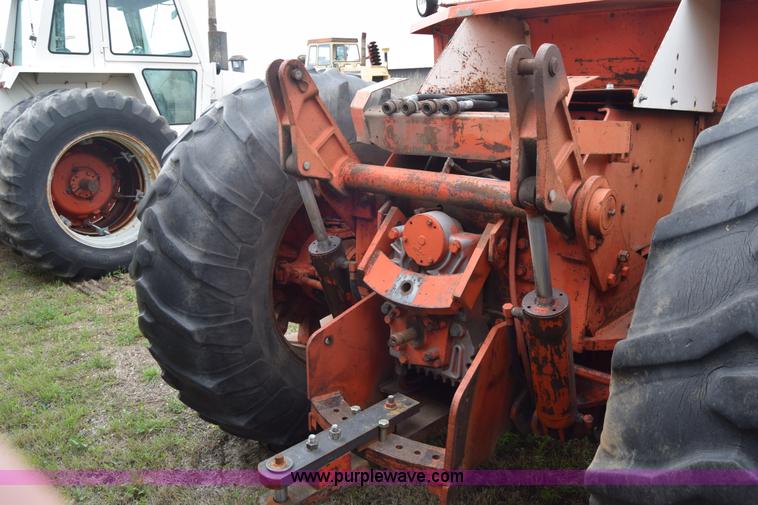image for item E6354 1976 Case 2470 4WD tractor