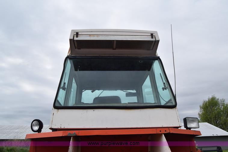 image for item E6354 1976 Case 2470 4WD tractor