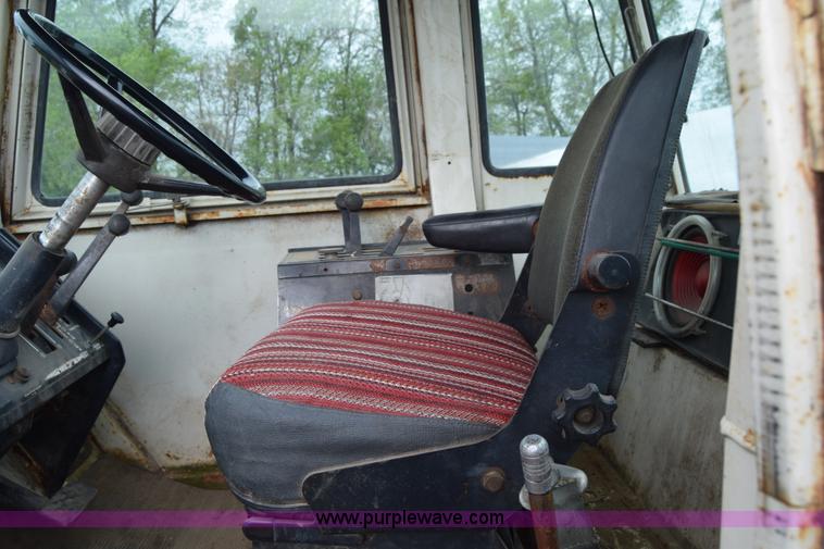 image for item E6354 1976 Case 2470 4WD tractor