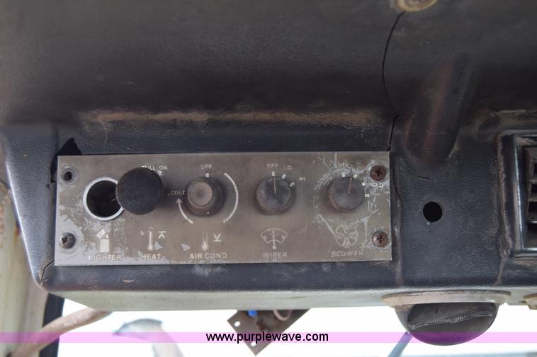 image for item E6354 1976 Case 2470 4WD tractor