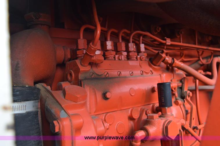 image for item E6354 1976 Case 2470 4WD tractor