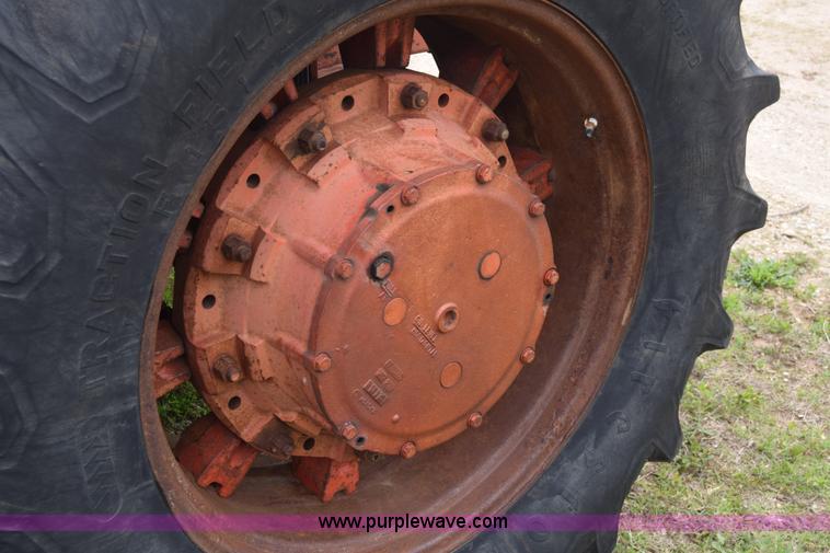 image for item E6354 1976 Case 2470 4WD tractor