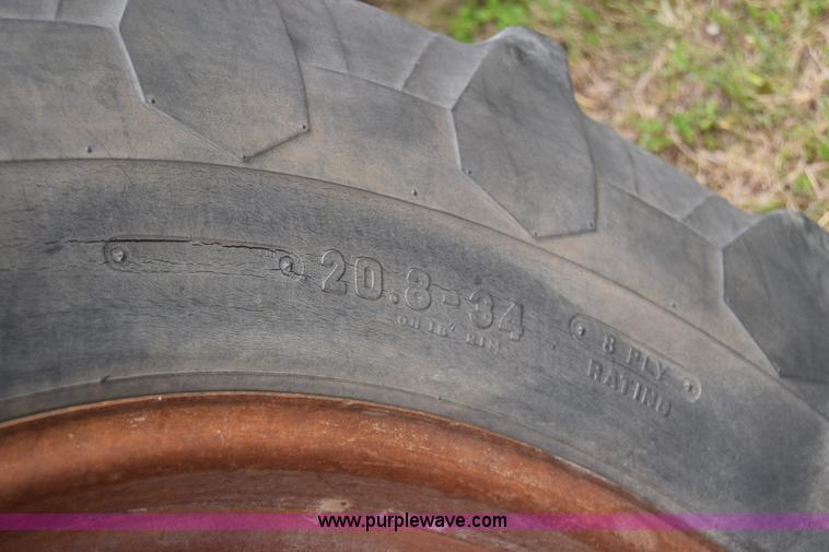 image for item E6354 1976 Case 2470 4WD tractor