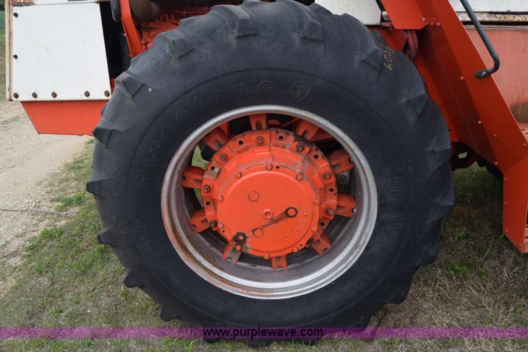 image for item E6354 1976 Case 2470 4WD tractor