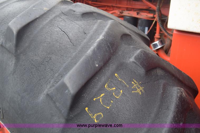 image for item E6354 1976 Case 2470 4WD tractor