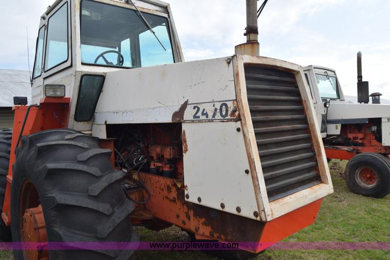 image for item E6354 1976 Case 2470 4WD tractor