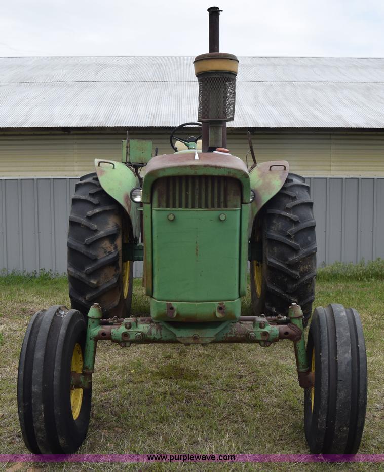 image for item E6356 1968 John Deere 4020 tractor