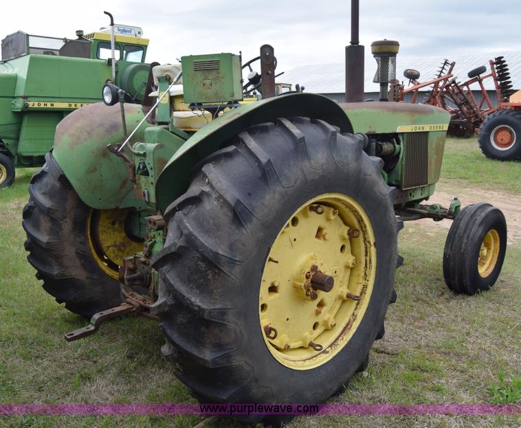image for item E6356 1968 John Deere 4020 tractor