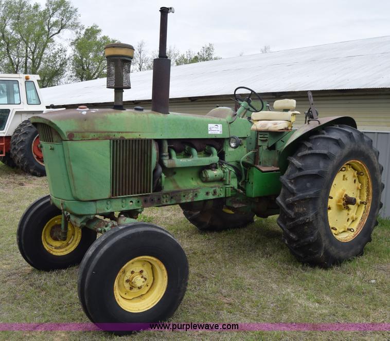 image for item E6356 1968 John Deere 4020 tractor